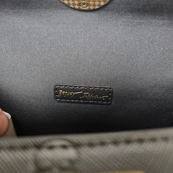 NWT Betsey Johnson Skull Crossbody Bag with Leopard Strap and Gold Chain - Picture 11 of 11